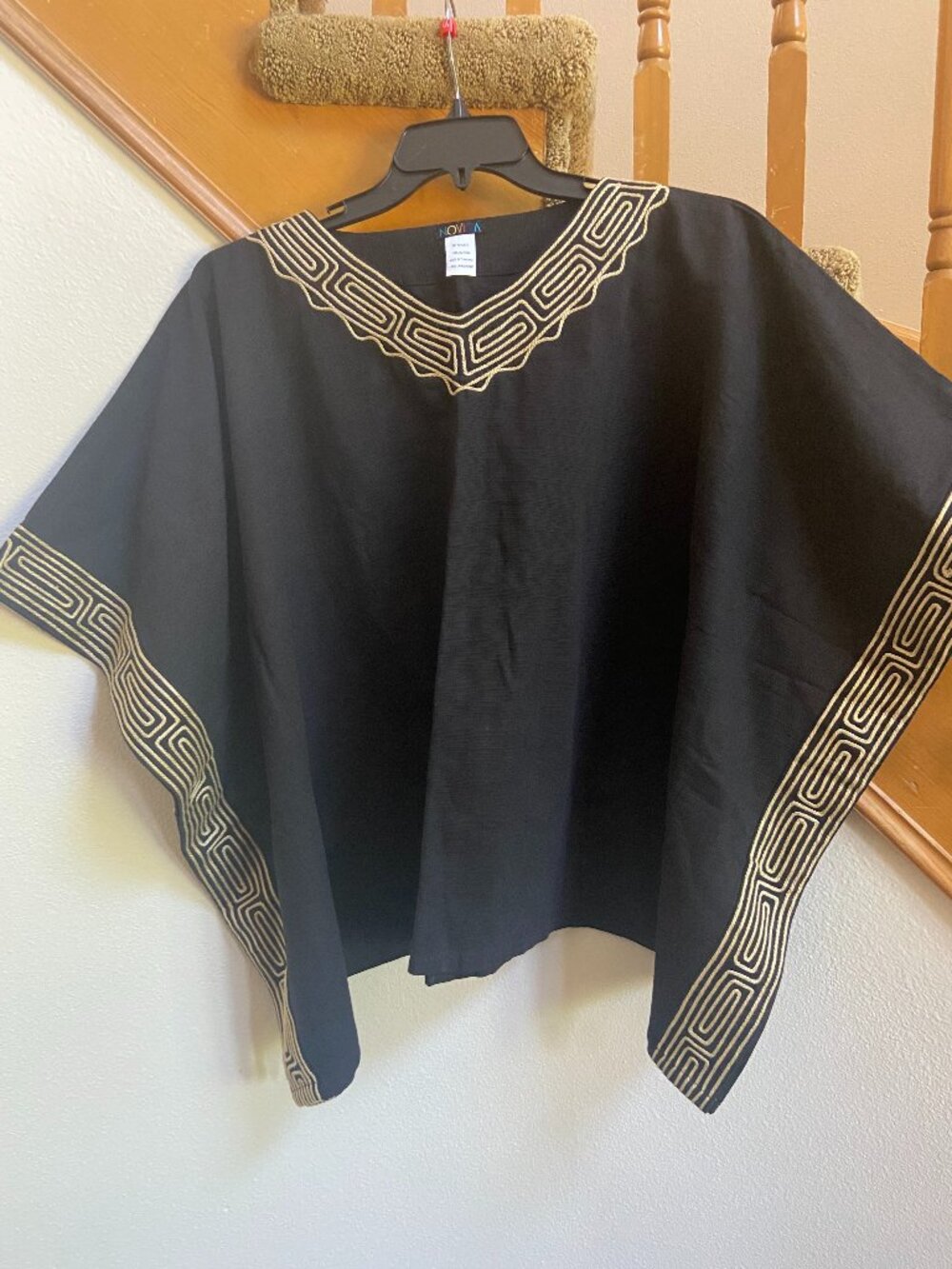 NWOT Poncho/ Muumuu top black cotton Novica Thailand, one size, never worn
